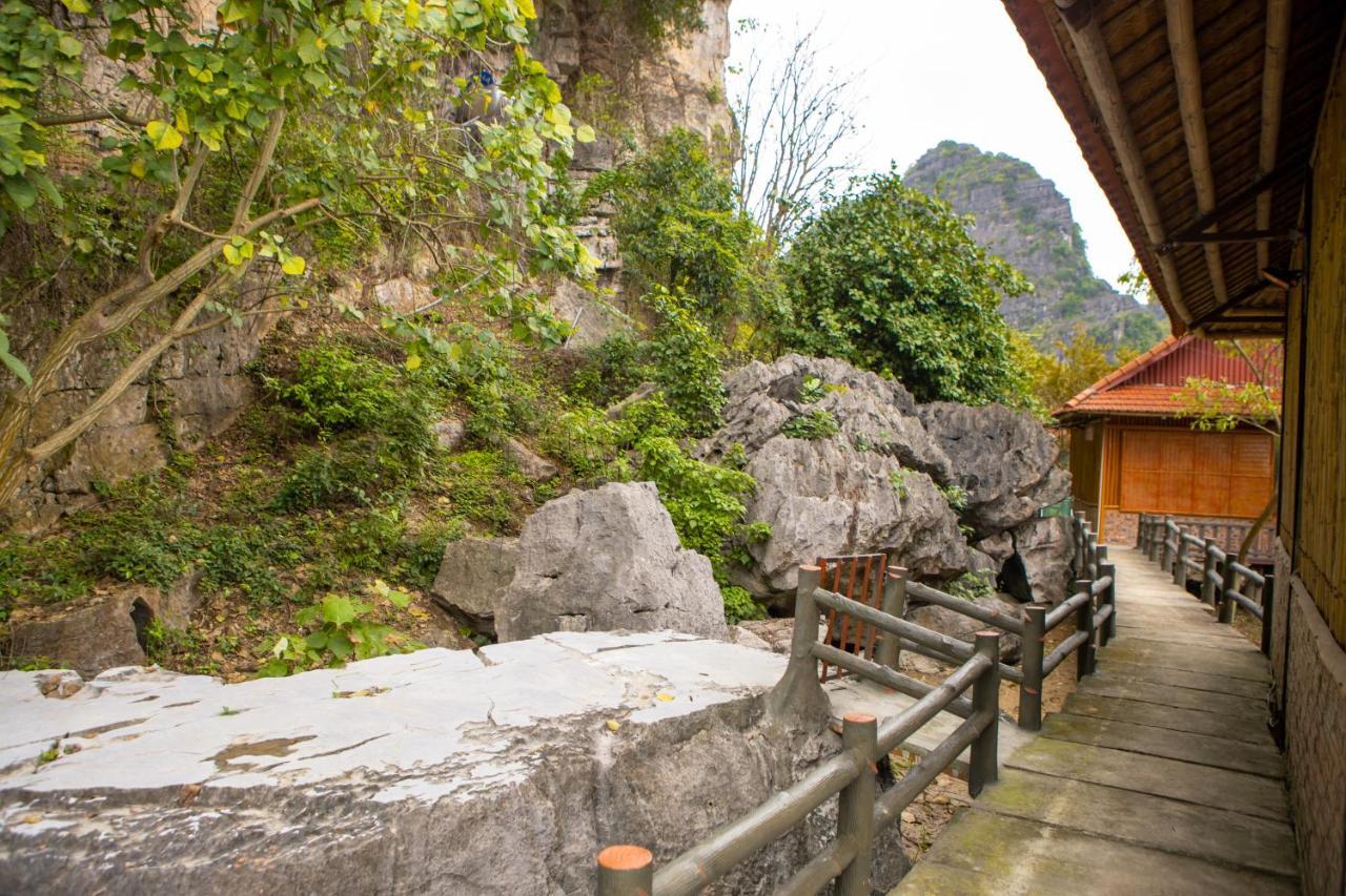 Lotus Field Homestay Ниньбинь Экстерьер фото