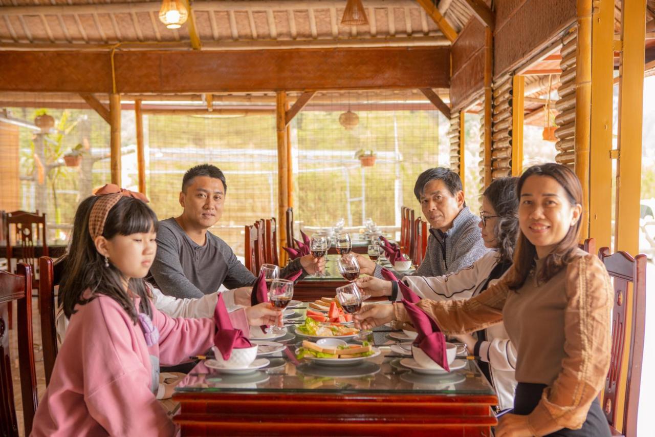 Lotus Field Homestay Ниньбинь Экстерьер фото